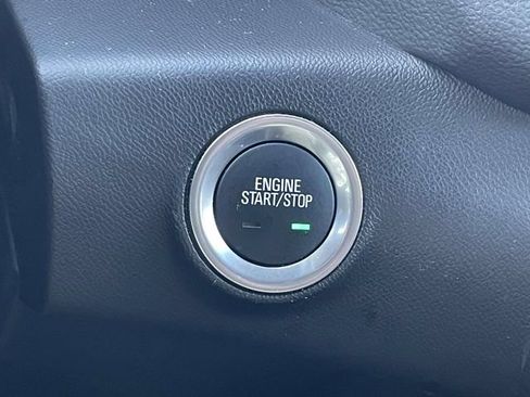 Used 2024 GMC Terrain SLE w/ Driver Convenience Package FWD image 27
