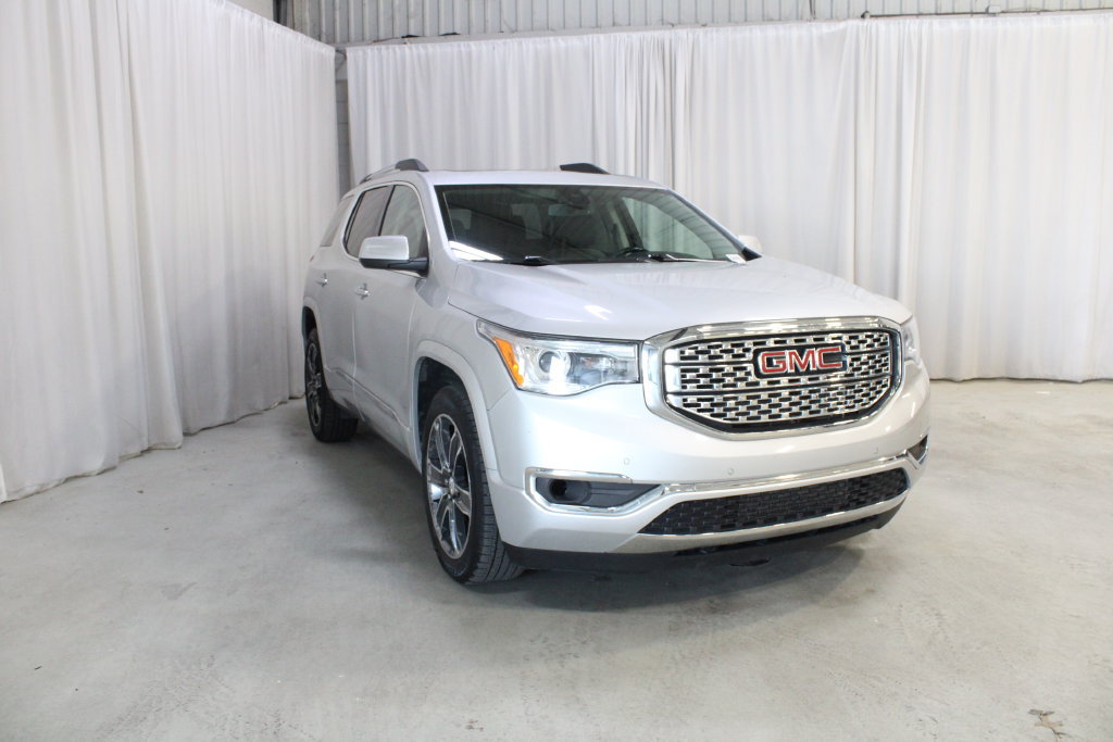 Used 2019 GMC Acadia Denali AWD/4WD image 41