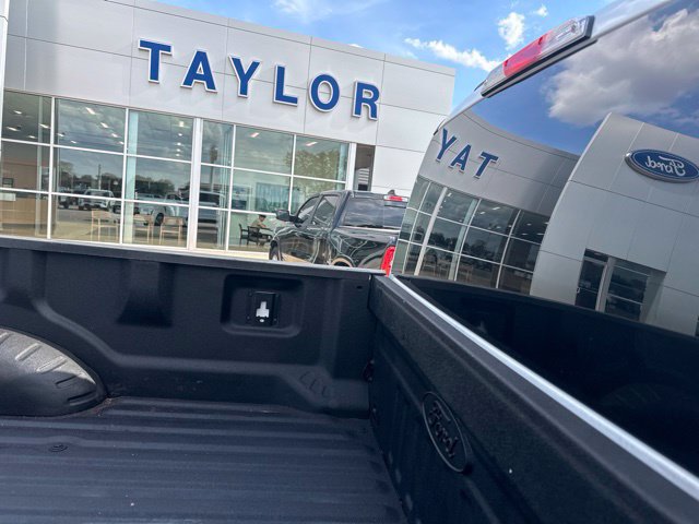 Used 2022 Ford F350 XLT AWD/4WD image 14