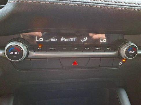 Used 2025 MAZDA MAZDA3 s Sport FWD image 17