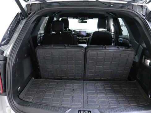 Used 2023 Ford Explorer ST-Line w/ Class IV Trailer Tow Package image 27