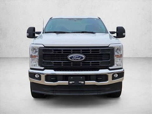 Used 2023 Ford F250 XL w/ FX4 Off-Road Package image 2