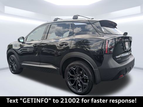 Used 2026 Nissan Kicks SR FWD image 6