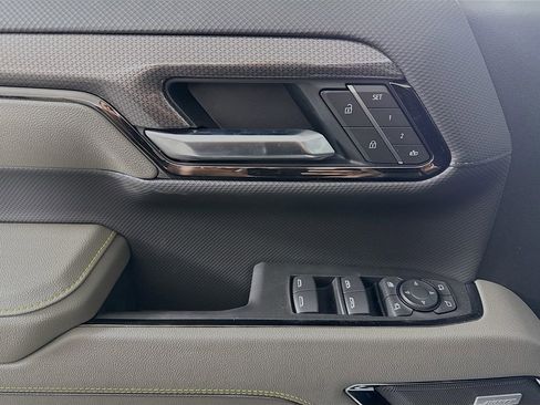 New 2026 Chevrolet Silverado 1500 ZR2 w/ LPO, Dark Essentials Package image 18