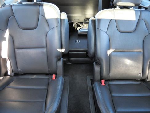 Used 2020 Kia Telluride S image 13