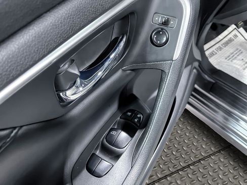 Used 2015 Nissan Altima 2.5 S w/ Power Driver Seat Package image 12