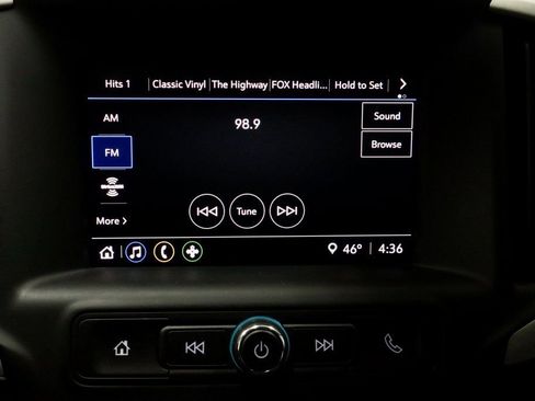 Used 2022 GMC Terrain SLE w/ Driver Convenience Package image 3