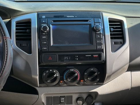Used 2013 Toyota Tacoma PreRunner RWD image 15