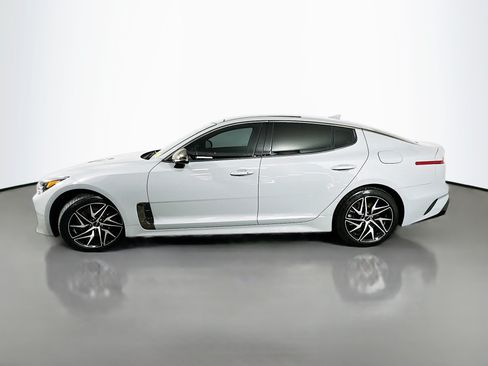 Used 2022 Kia Stinger GT-Line w/ Sun & Sound Package AWD/4WD image 4