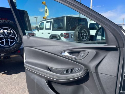 Used 2025 Buick Encore GX Preferred image 18