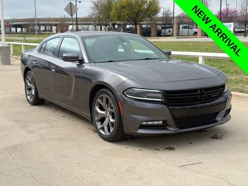 Used 2015 Dodge Charger SXT w/ Plus Group image 1