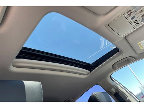 Certified 2022 Honda Accord Touring image 19