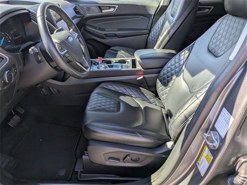 Used 2024 Ford Edge Titanium image 15