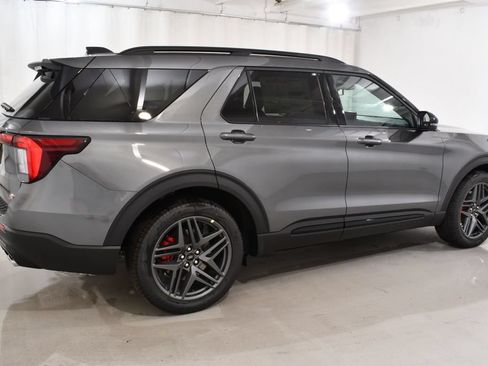 New 2026 Ford Explorer ST AWD/4WD image 11