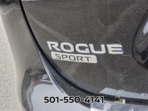 Used 2021 Nissan Rogue Sport SV image 11