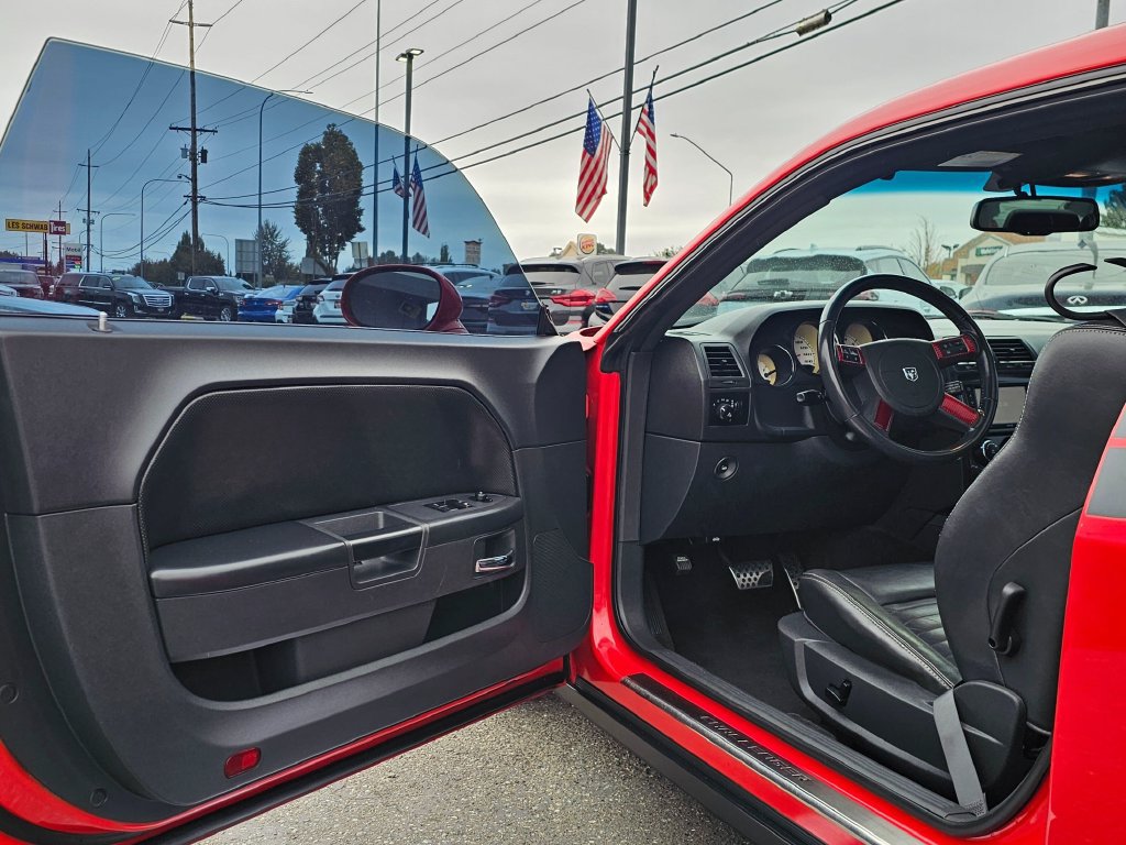 Used 2010 Dodge Challenger R/T RWD image 19