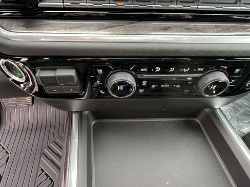 New 2026 Chevrolet Silverado 2500 LTZ w/ LTZ Convenience Package image 31