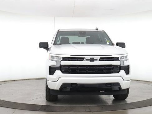 Used 2024 Chevrolet Silverado 1500 RST AWD/4WD image 12