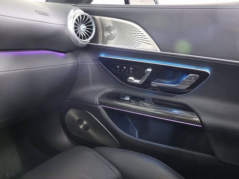 Used 2023 Mercedes-Benz SL 55 AMG 4MATIC image 27