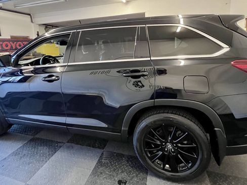 Used 2019 Toyota Highlander SE AWD/4WD image 7