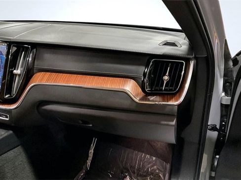 Certified 2024 Volvo XC60 T8 Ultimate w/ Climate Package image 18