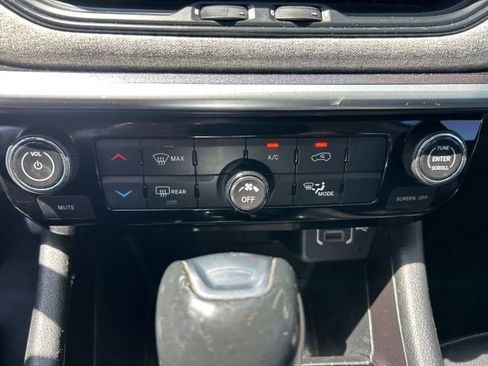 Used 2022 Jeep Compass Latitude AWD/4WD image 13