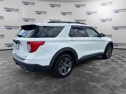 Used 2023 Ford Explorer XLT w/ Equipment Group 202A AWD/4WD image 5
