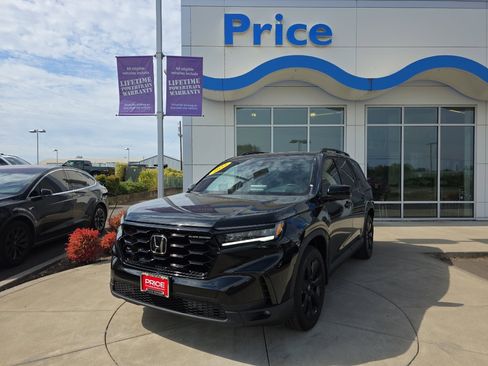 New 2025 Honda Pilot Black Edition image 1