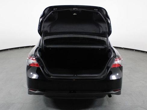 Used 2021 Toyota Camry LE FWD image 16