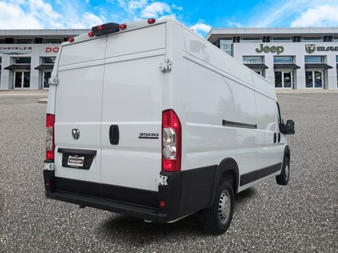 Used 2025 RAM ProMaster 3500 w/ Convenience Group FWD image 8