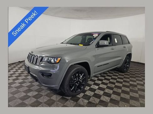 Used 2021 Jeep Grand Cherokee Laredo X AWD/4WD image 1