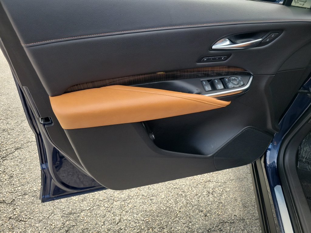 Used 2019 Cadillac XT4 Premium Luxury FWD image 19