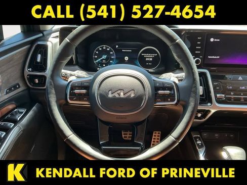 Used 2022 Kia Sorento SX Prestige w/ Rust Color Package AWD/4WD image 12