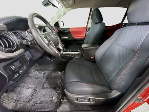 Certified 2021 Toyota Tacoma SR5 image 19