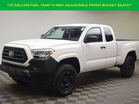 Used 2020 Toyota Tacoma SR image 3