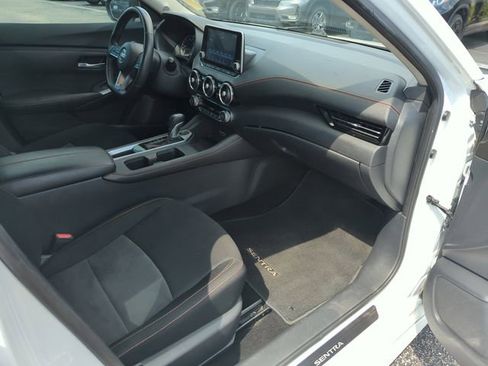 Used 2022 Nissan Sentra SR FWD image 33