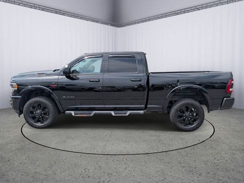 Used 2022 RAM 2500 Laramie AWD/4WD image 6