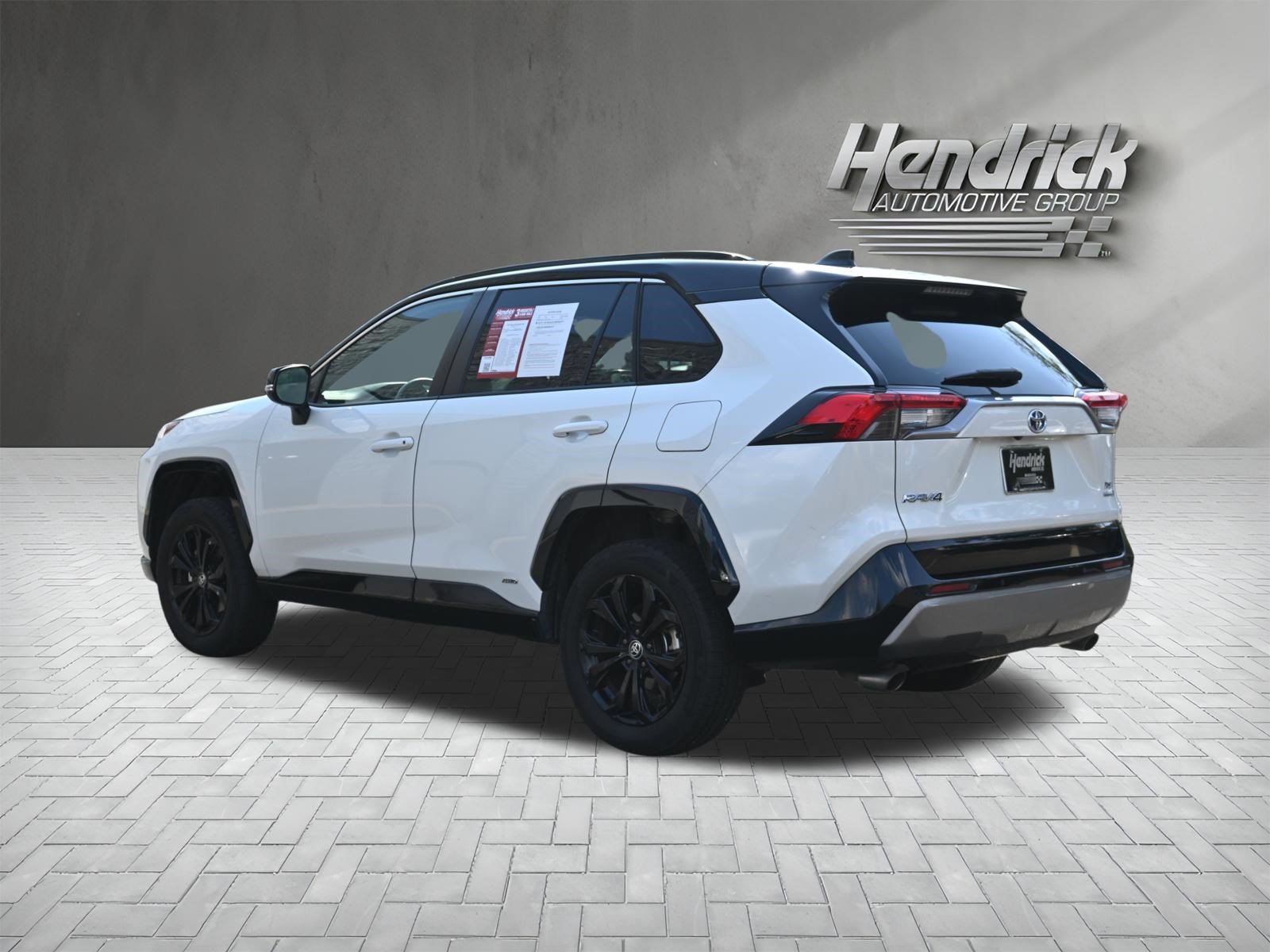 Used 2022 Toyota RAV4 XSE AWD/4WD image 7