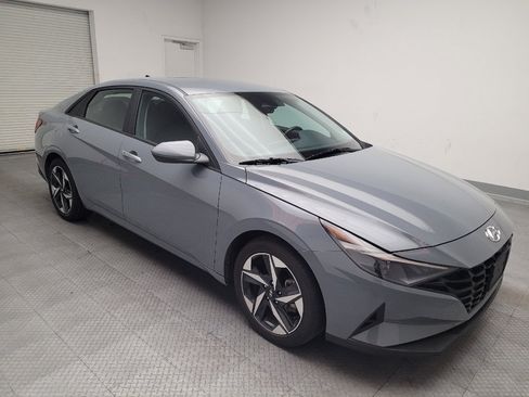 Used 2023 Hyundai Elantra SEL w/ Convenience Package image 13