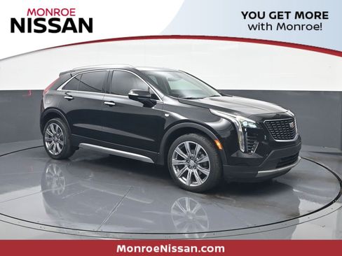 Used 2023 Cadillac XT4 Premium Luxury image 1
