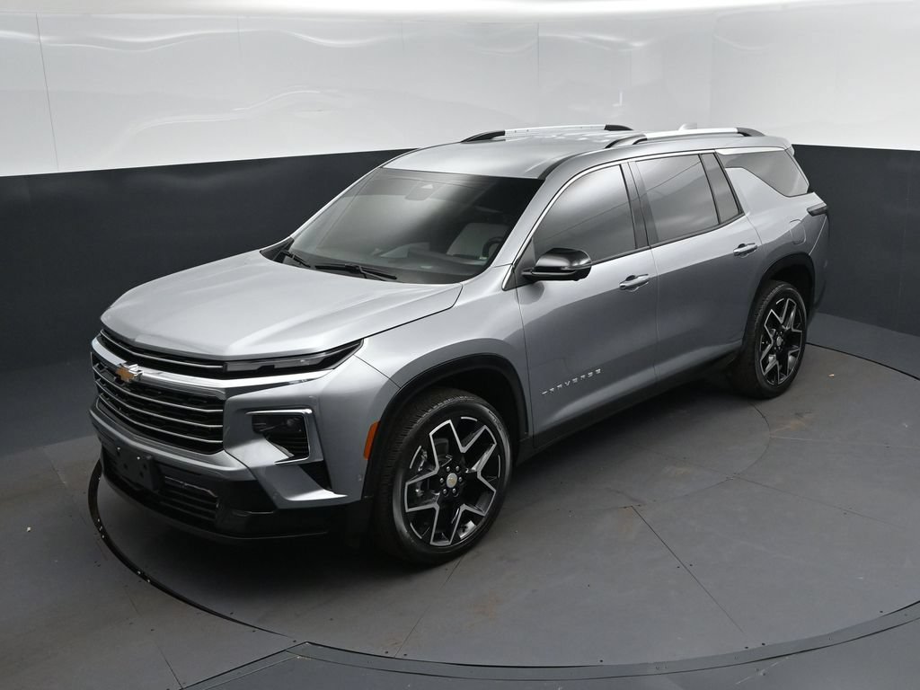 Used 2025 Chevrolet Traverse High Country w/ LPO, Floor Liner Package FWD image 1