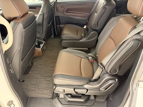Used 2026 Honda Odyssey Elite image 22