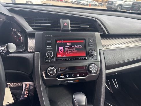 Used 2019 Honda Civic Sport image 28