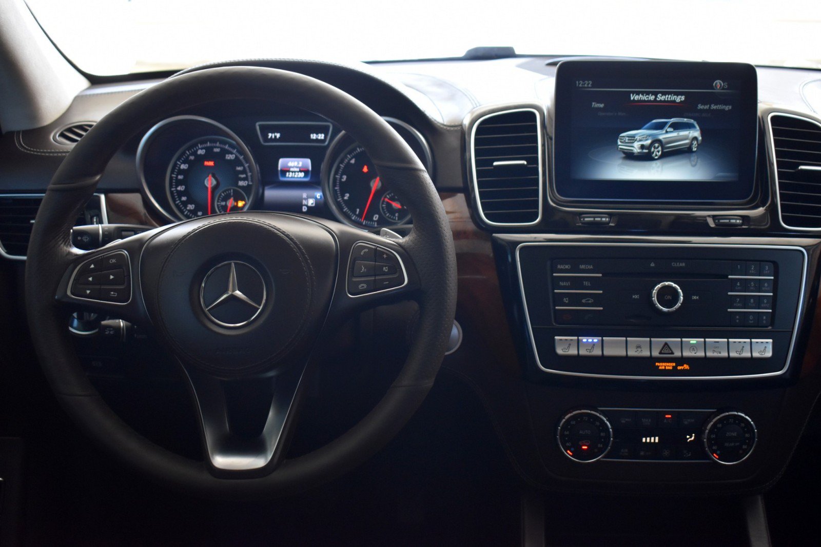 Used 2017 Mercedes-Benz GLS 550 4MATIC image 10