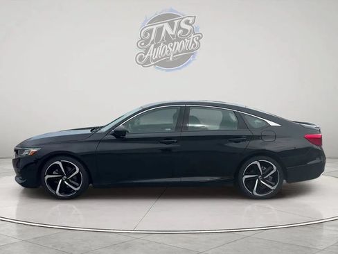 Used 2022 Honda Accord Sport image 2