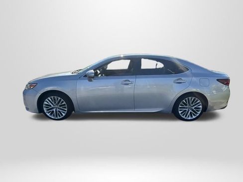 Used 2016 Lexus ES 350 w/ Luxury Package w/Wood Trim FWD image 2