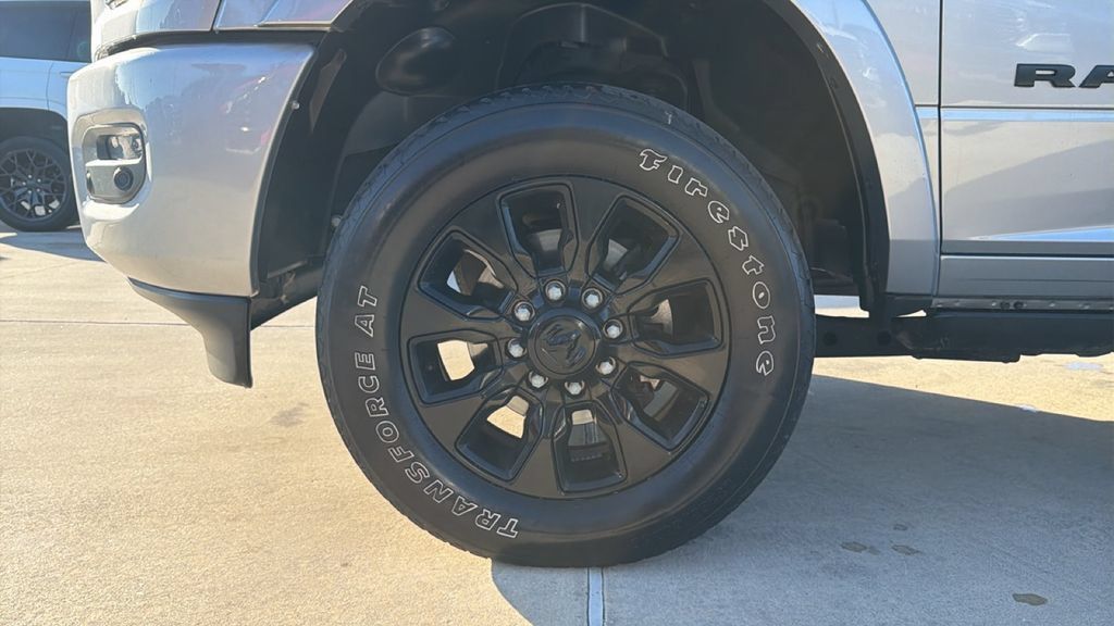 Used 2022 RAM 2500 Limited w/ Night Edition AWD/4WD image 9