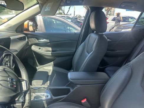 Used 2024 Buick Encore GX Sport Touring AWD/4WD image 14