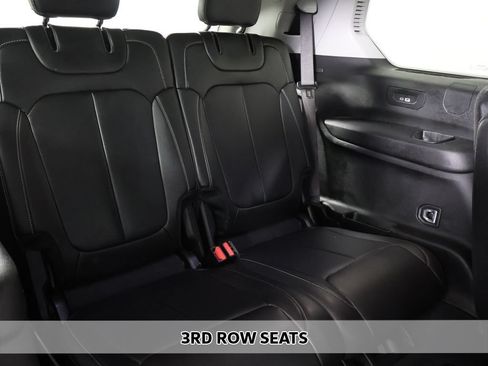 Used 2023 Jeep Grand Cherokee L Limited AWD/4WD image 10