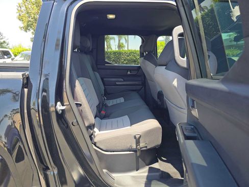 Used 2025 Toyota Tacoma TRD Sport w/ TRD Sport Upgrade Package AWD/4WD image 12